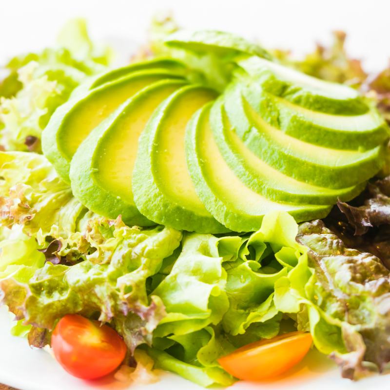 avokado salata je hrana za bradu